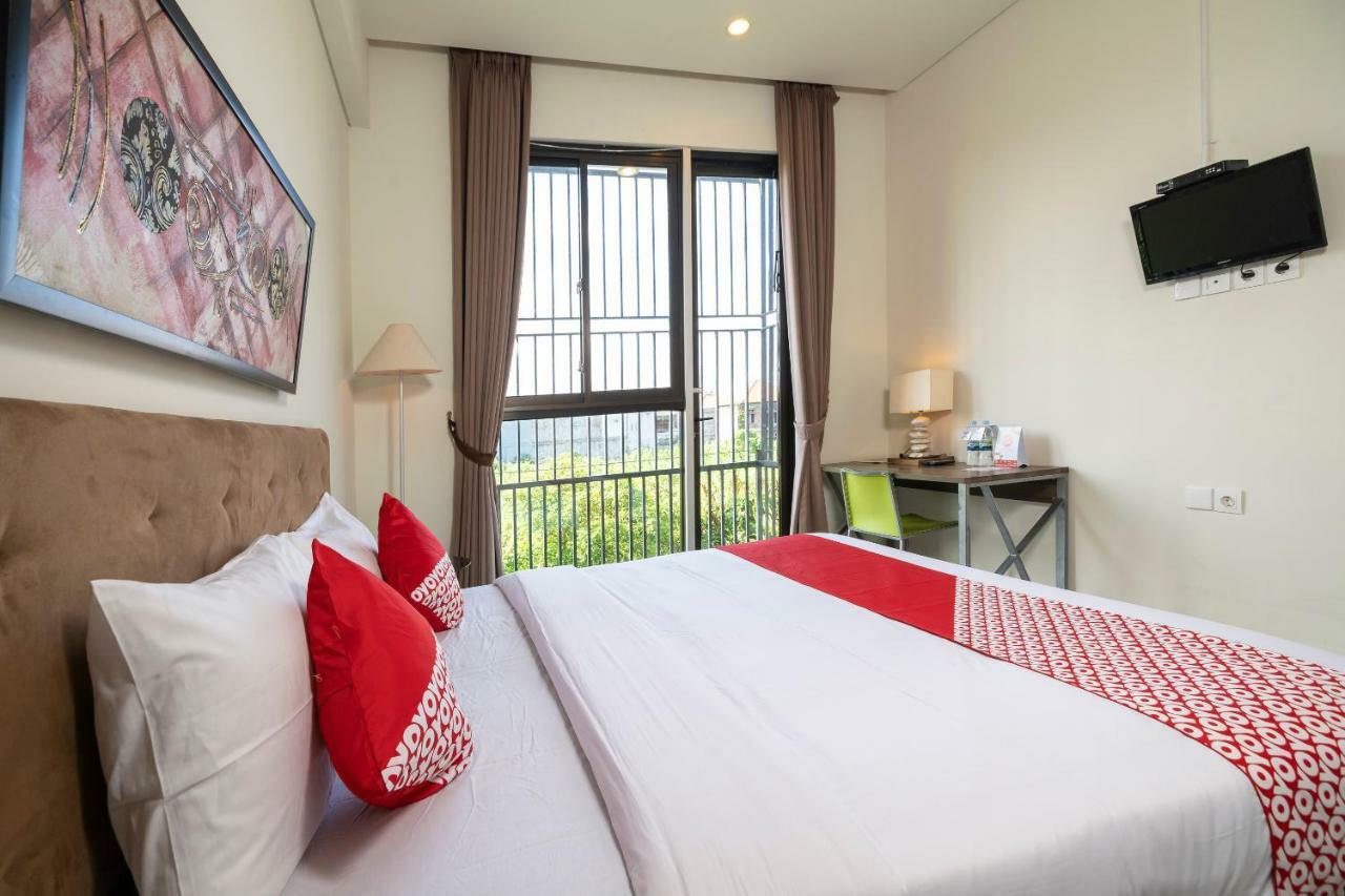 Oyo 697 Olivia Inn Denpasar 레기안 외부 사진
