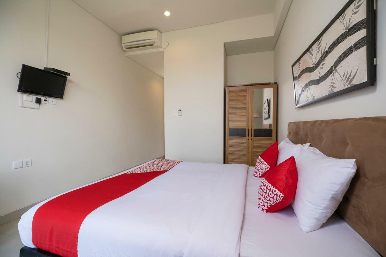 Oyo 697 Olivia Inn Denpasar 레기안 외부 사진