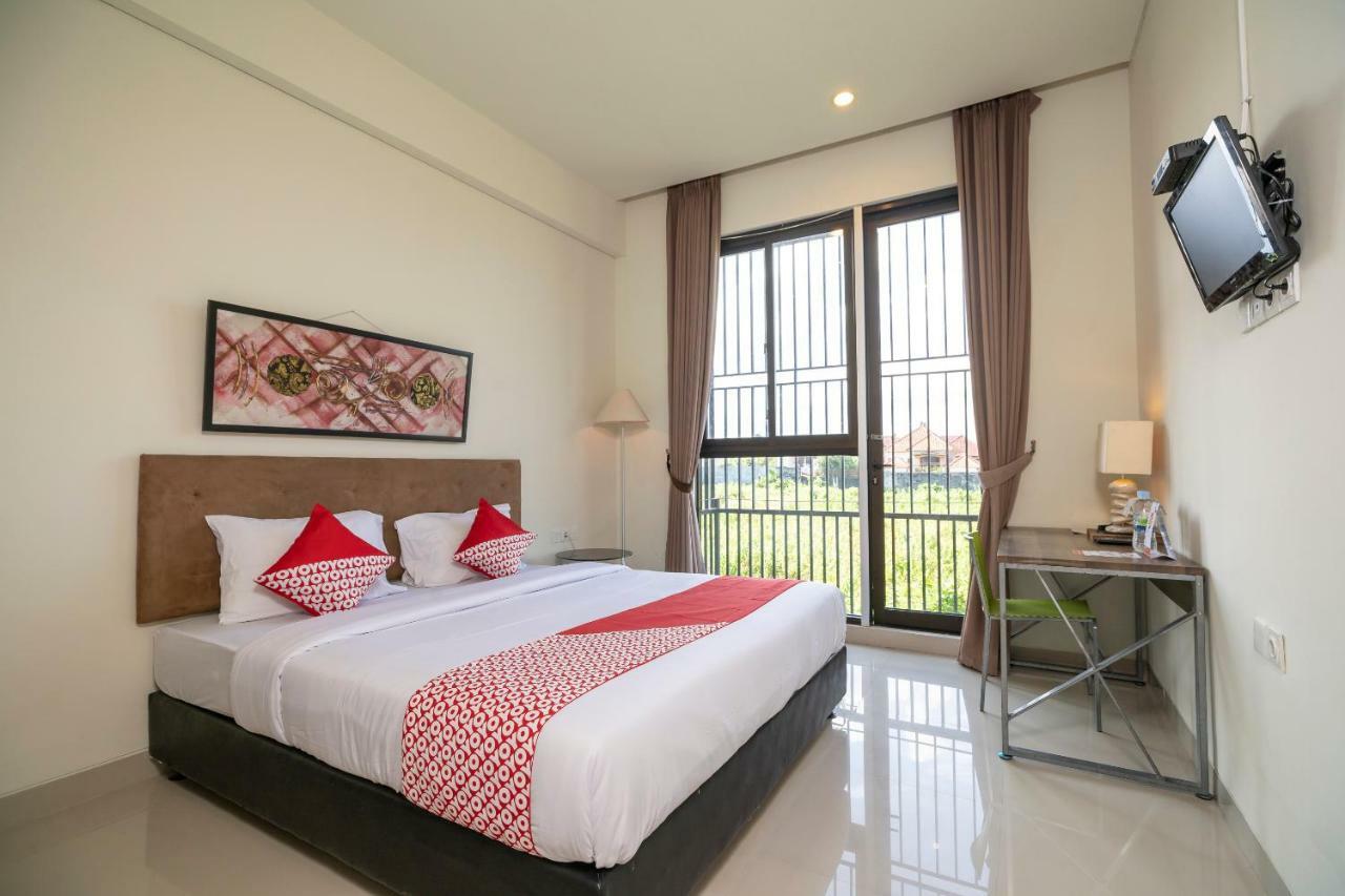 Oyo 697 Olivia Inn Denpasar 레기안 외부 사진