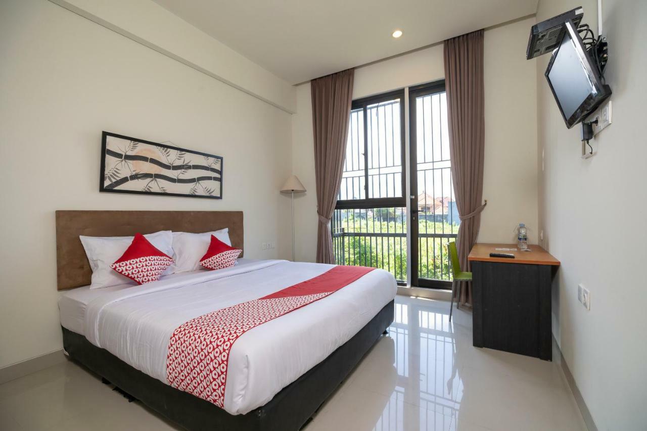 Oyo 697 Olivia Inn Denpasar 레기안 외부 사진