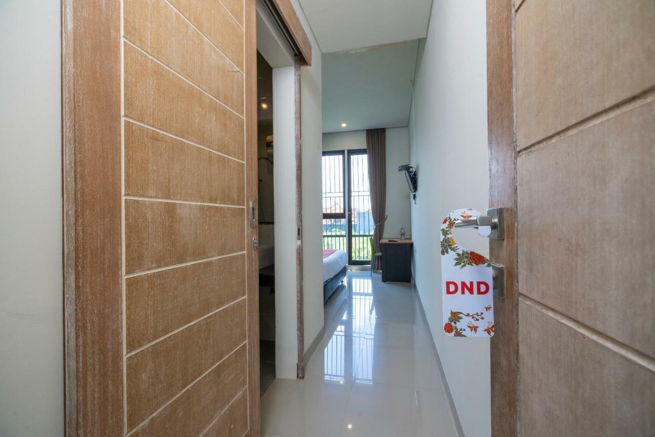 Oyo 697 Olivia Inn Denpasar 레기안 외부 사진