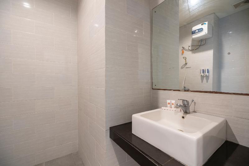 Oyo 697 Olivia Inn Denpasar 레기안 외부 사진
